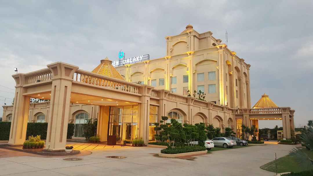  Golden Galaxy Hotel and Casino luôn đầy sức thu hút trên thị trường