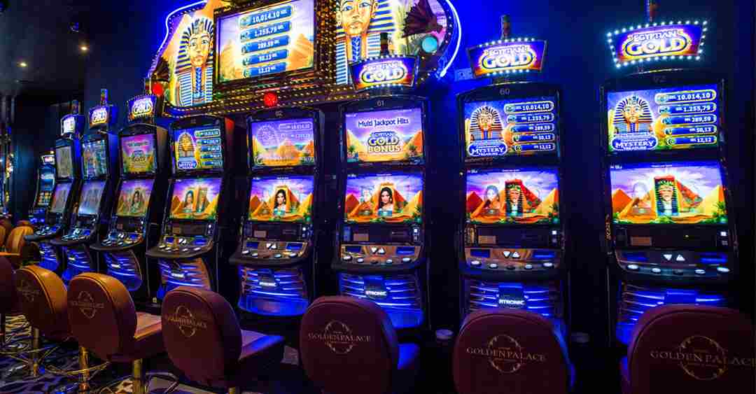 Casino có nhiều máy game trực tuyến